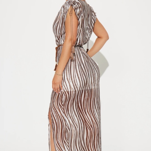 Robe fashion nova - Picture 3 of 3